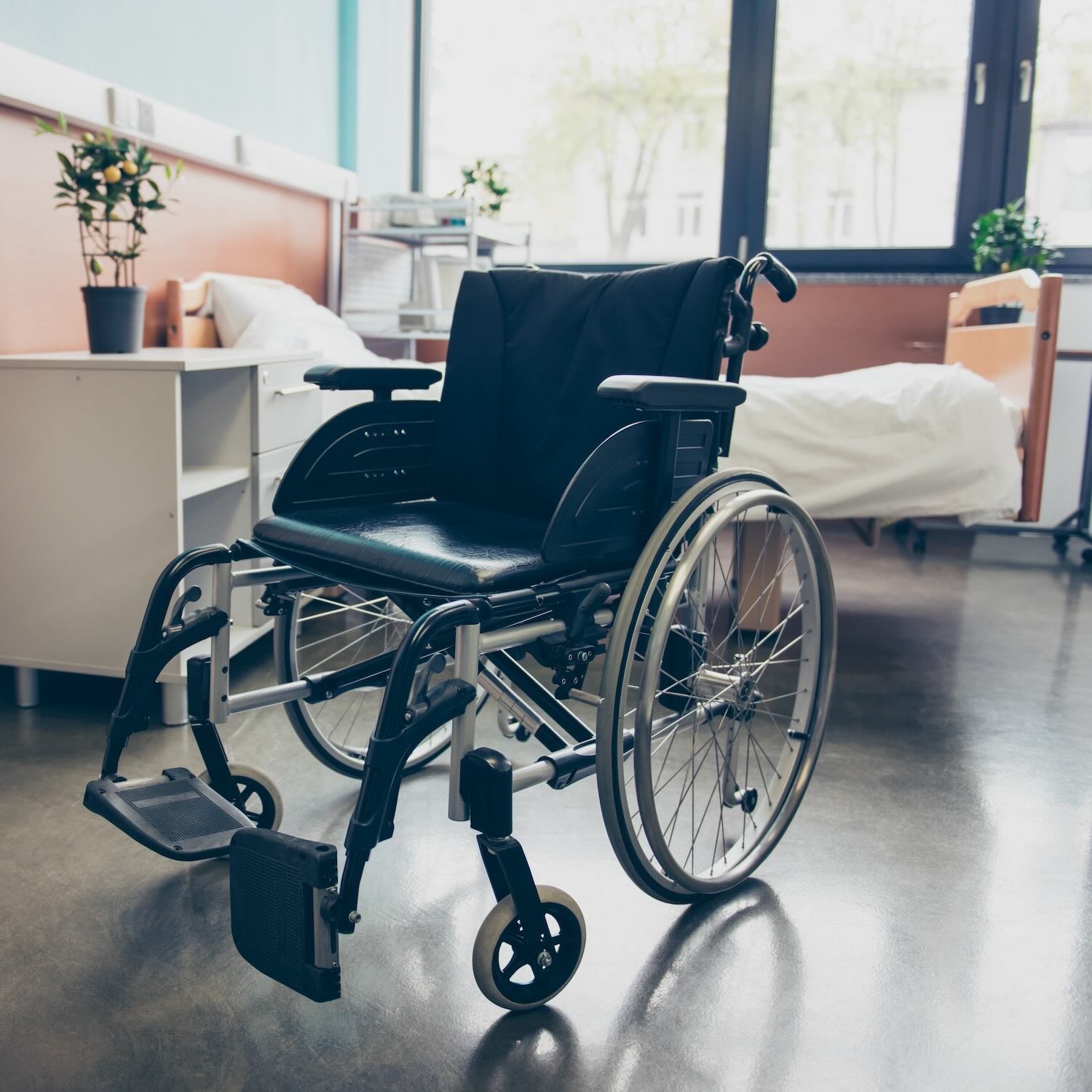 Matériel médical, lit médicalisé, fauteuil roulant, déambulateur, lève personne, Pharmacie de la Mairie, Le Moule